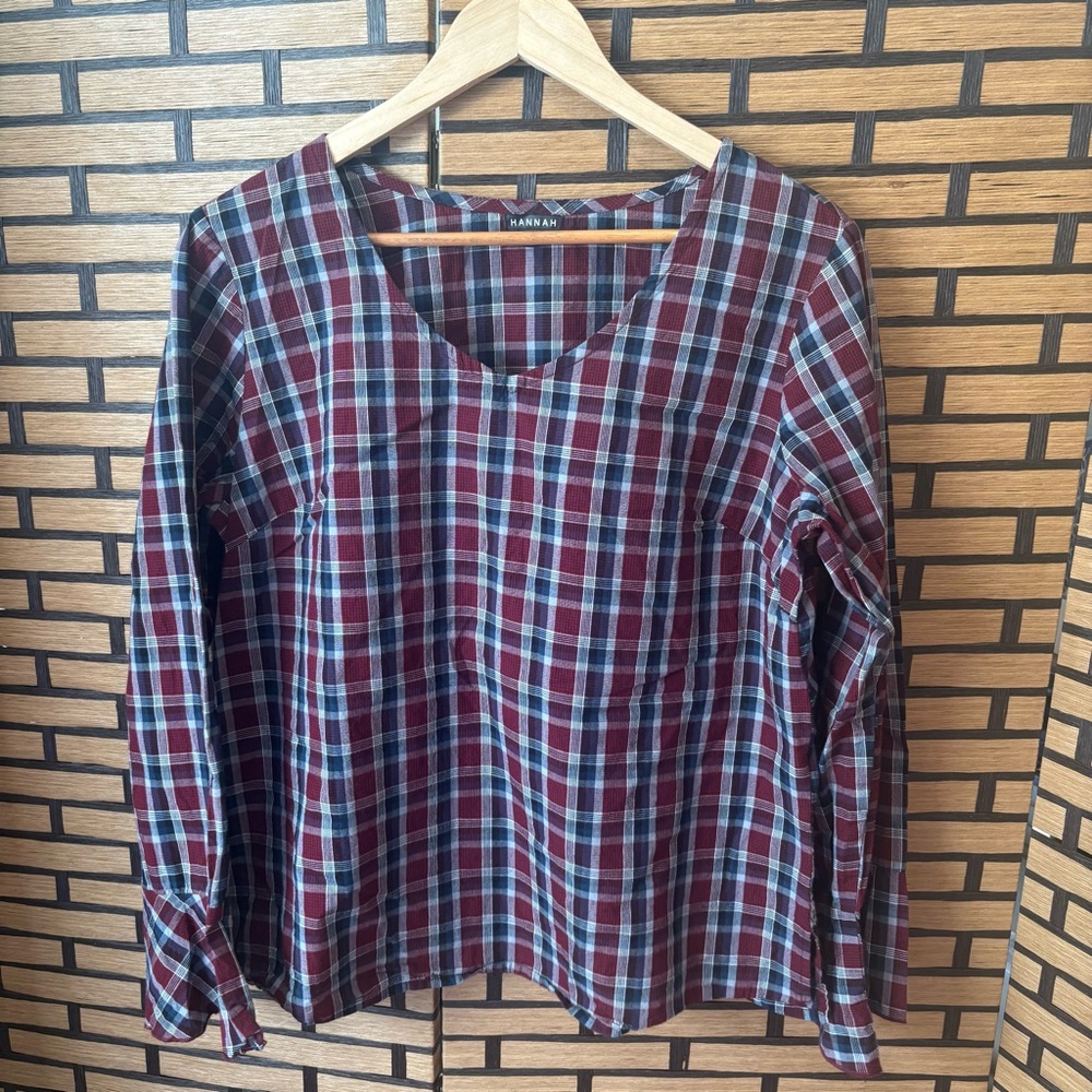 Hannah‎ Red And Blue Plaid Blouse Size Large